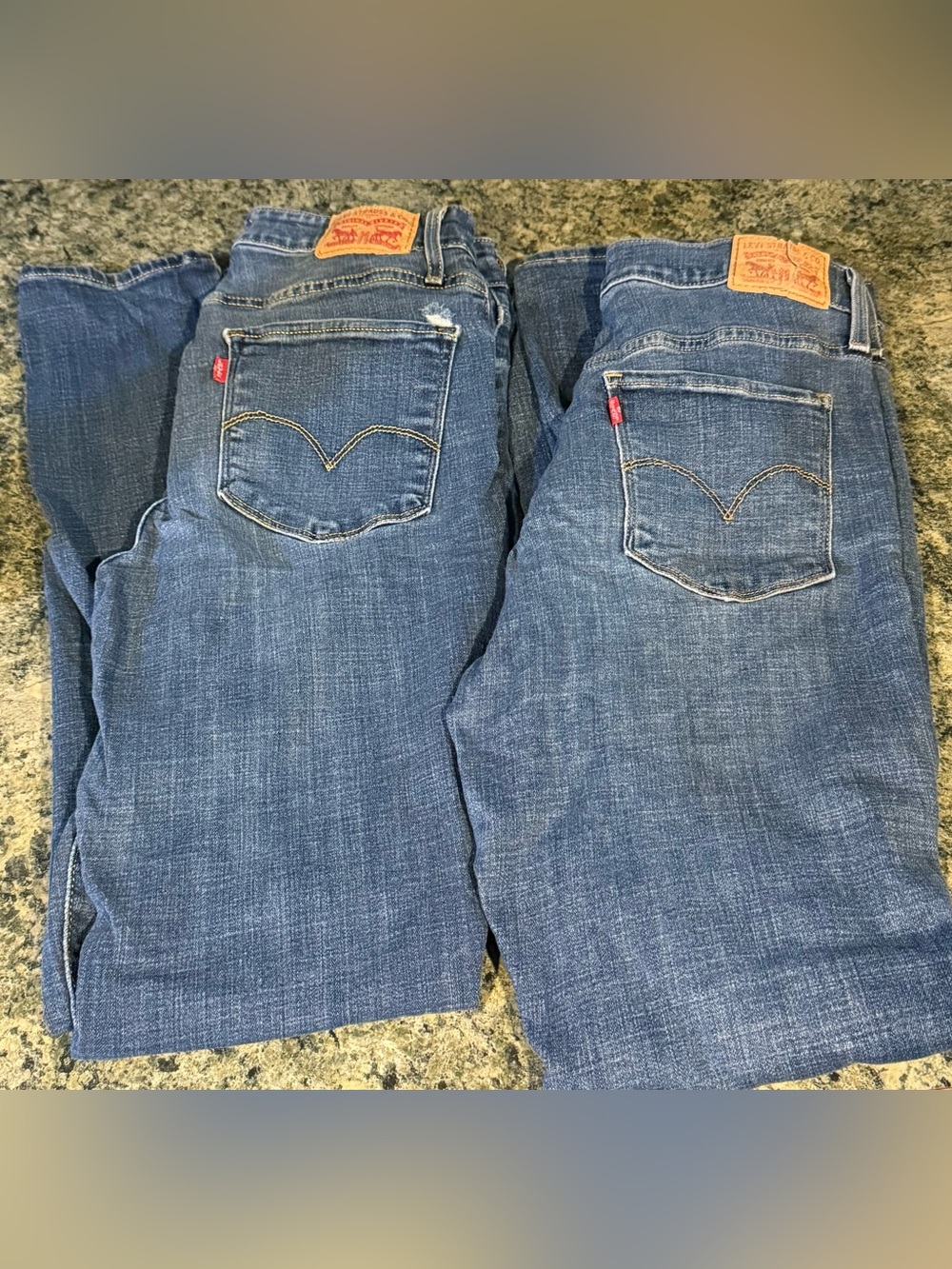 2 pairs women’s Levi’s jeans 721 and 311 size 30